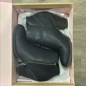 Charlotte Russe Black Ankle Booties